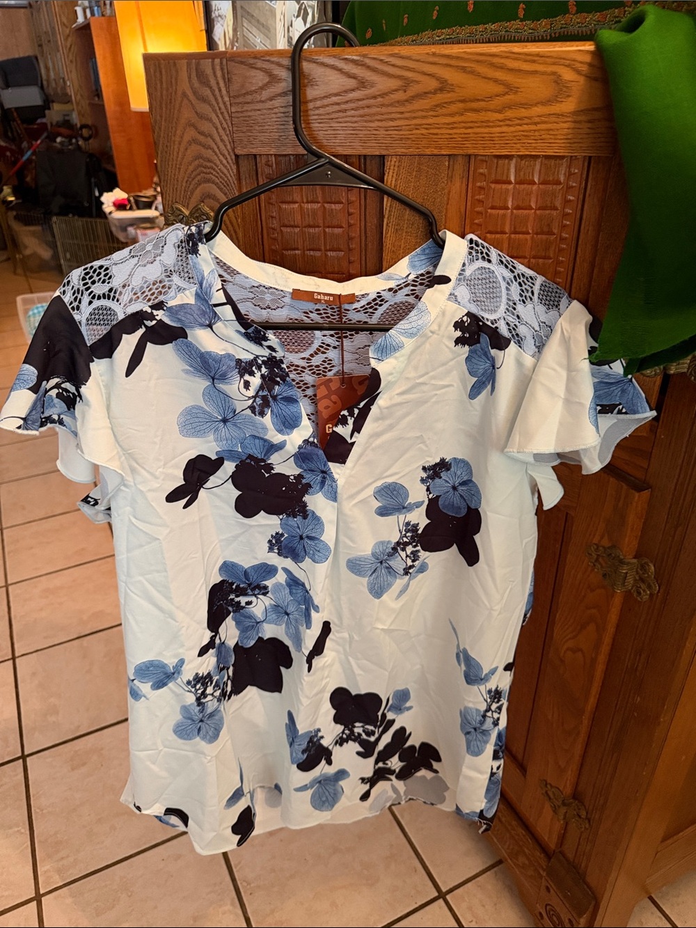 Women’s Light Blue Floral Flutter Sleeve Blouse